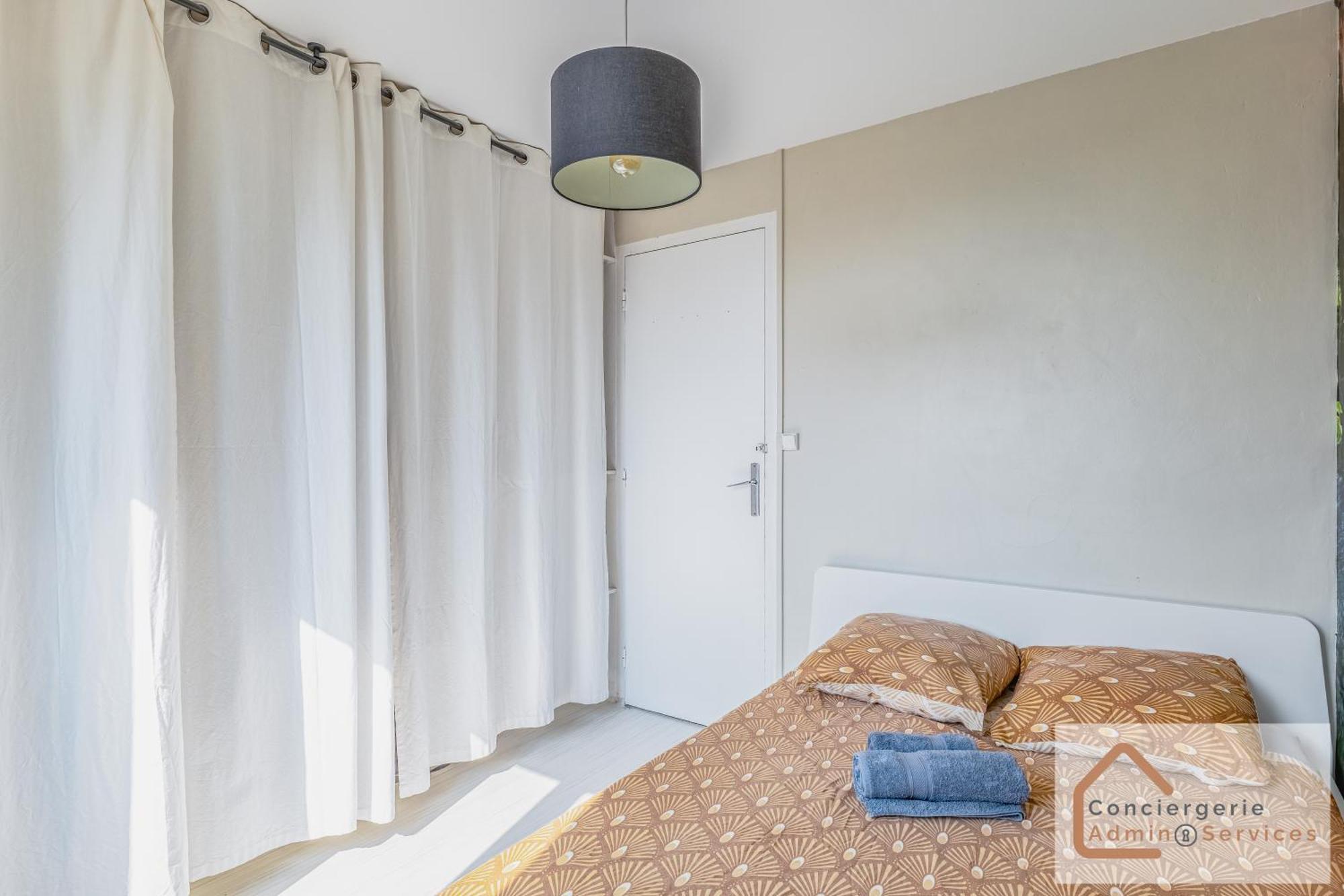 Appartamento Jolie T3 50m²  Vénissieux Esterno foto